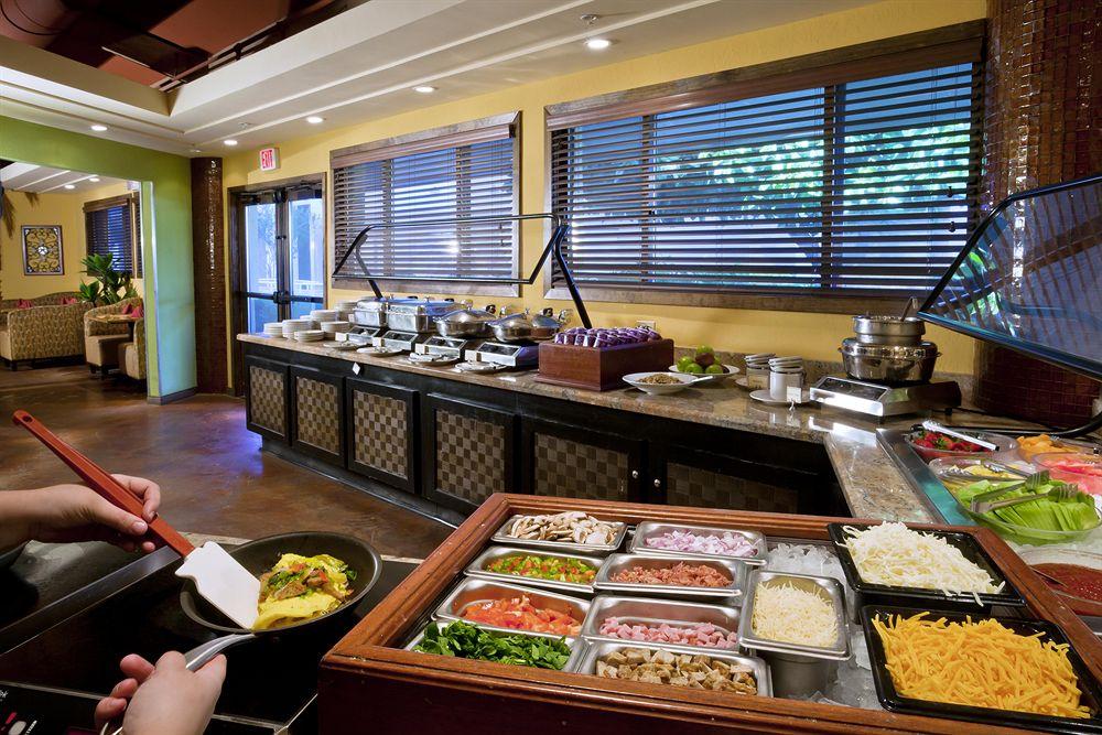 Delta Hotels By Marriott Phoenix Mesa Bagian luar foto
