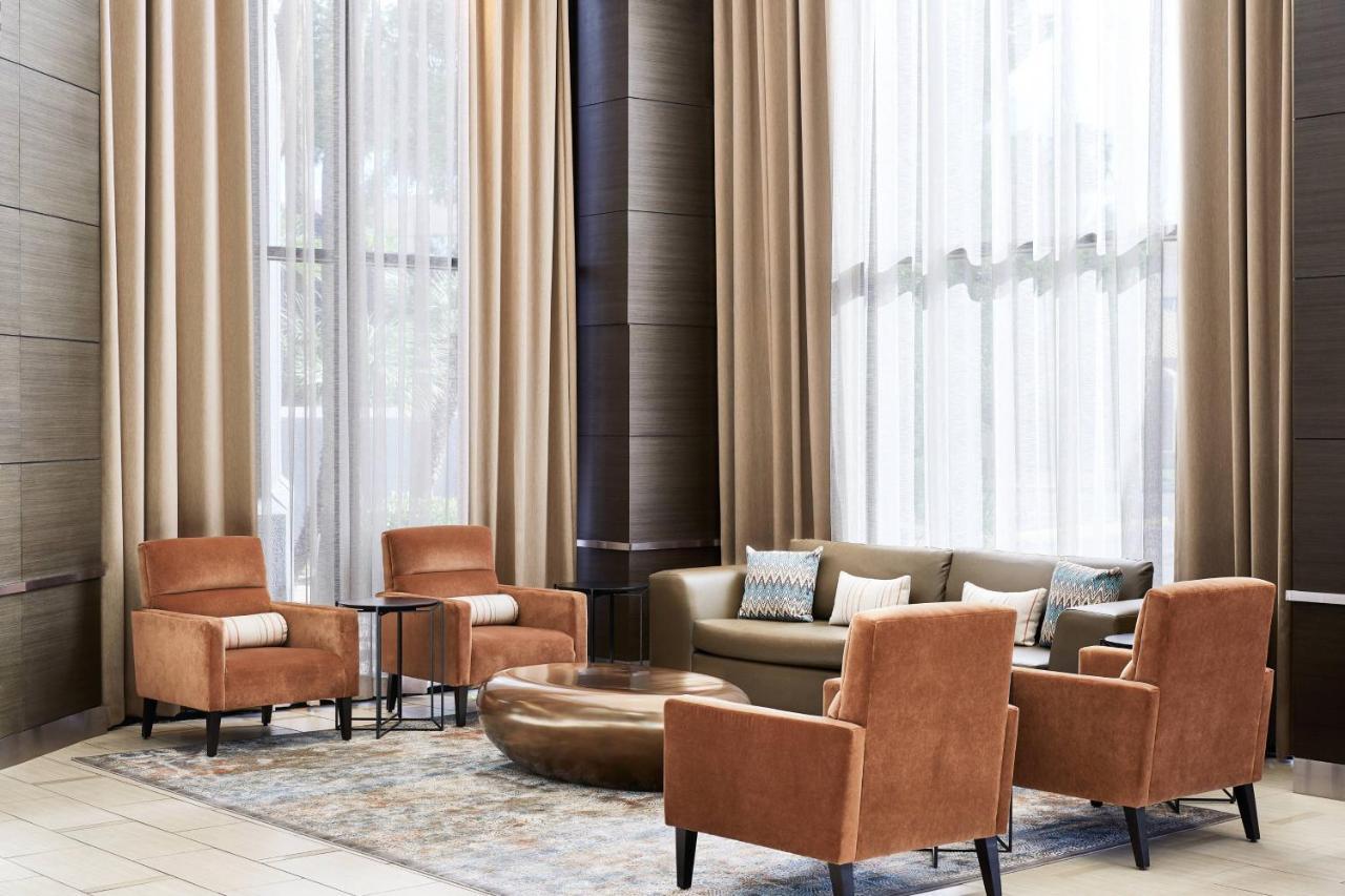 Delta Hotels By Marriott Phoenix Mesa Bagian luar foto