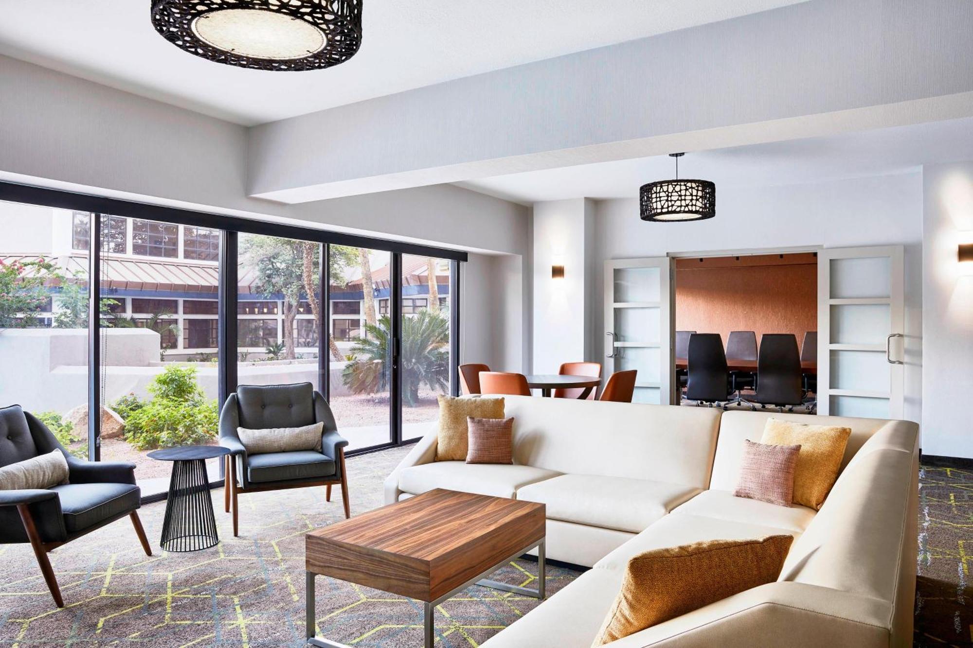 Delta Hotels By Marriott Phoenix Mesa Bagian luar foto