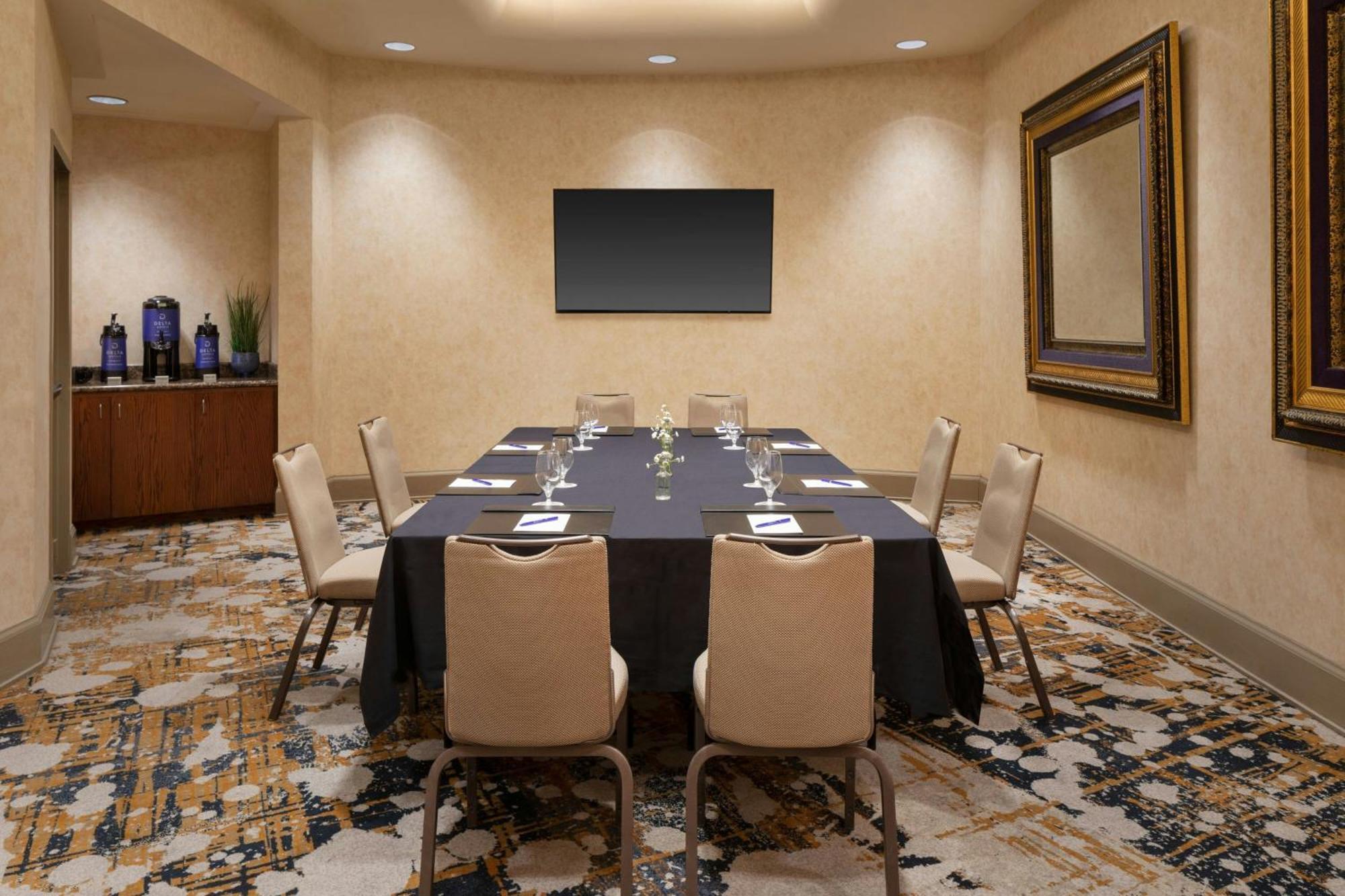 Delta Hotels By Marriott Phoenix Mesa Bagian luar foto