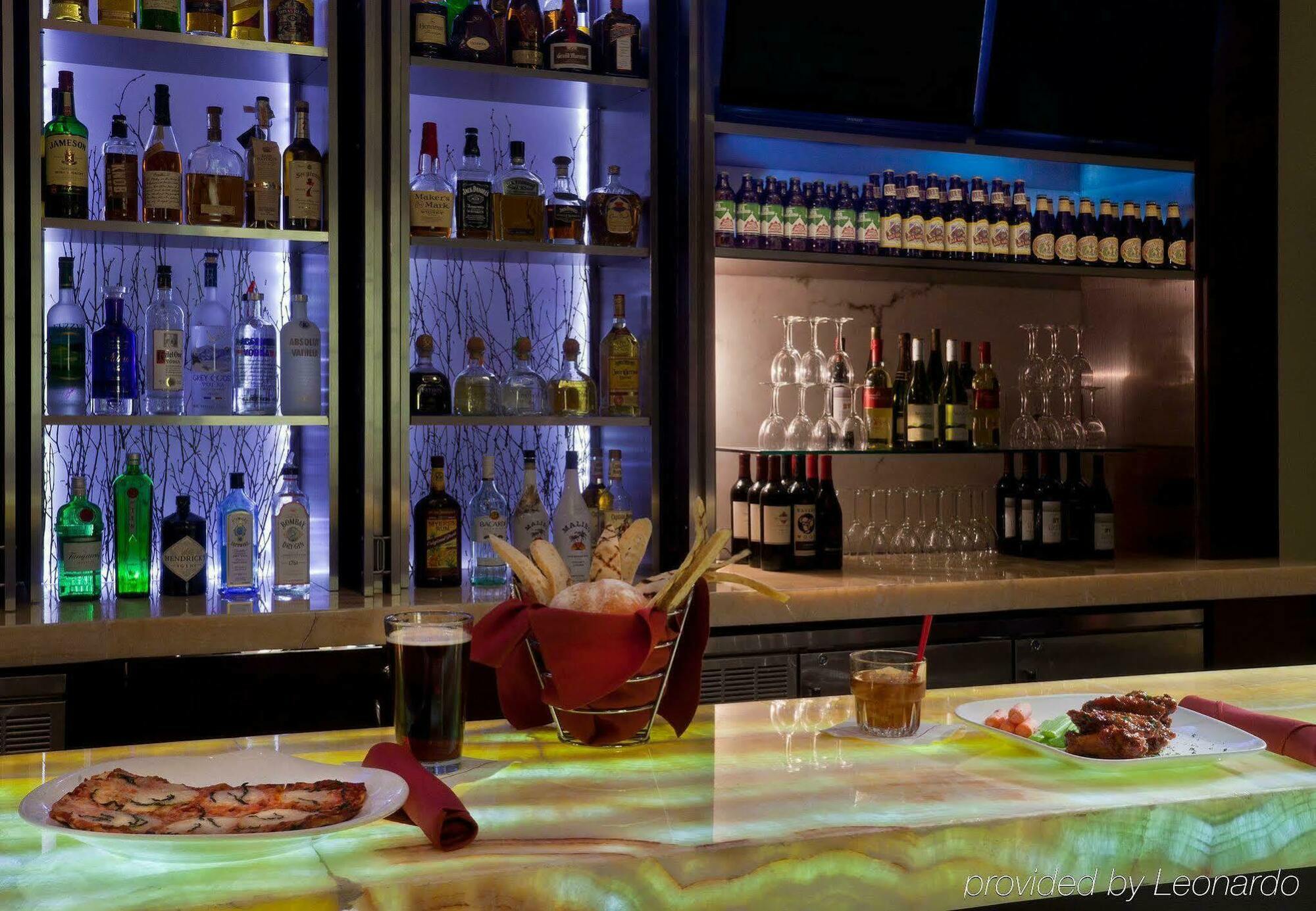 Delta Hotels By Marriott Phoenix Mesa Bagian luar foto